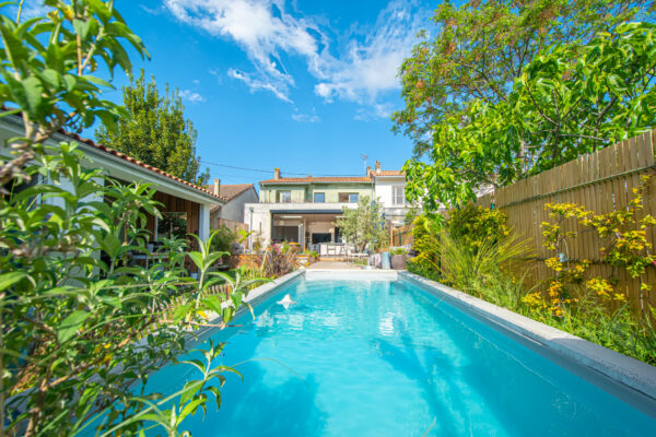 Maison contemporaine Bacalan I 5 pièces I 140m2 I Piscine